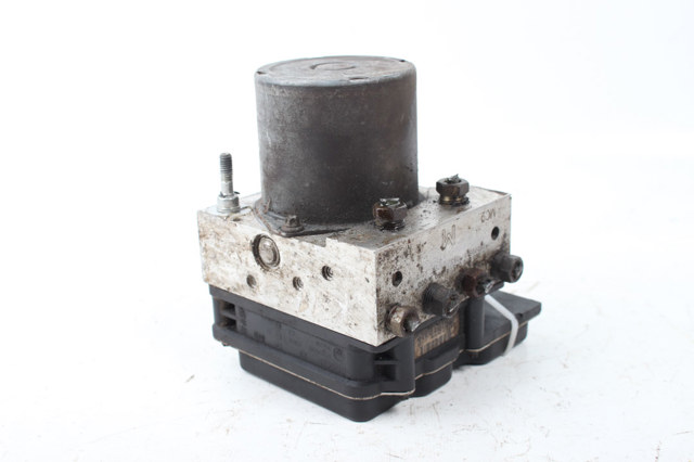 Блок управления ABS 476609U000 NISSAN