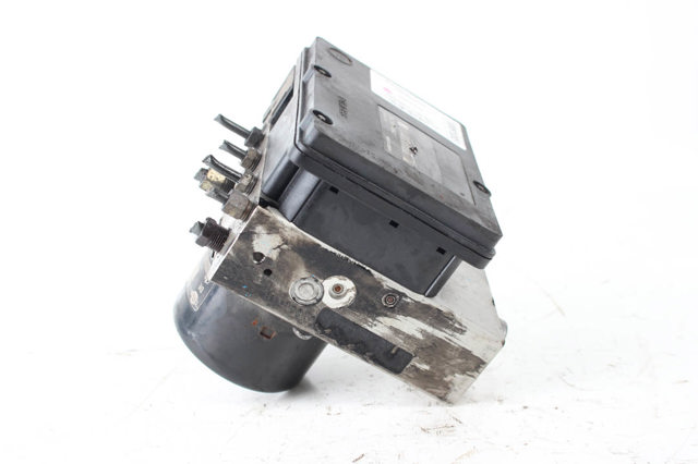 NISSAN 47660EB40A Блок АБС в наличии Полтава