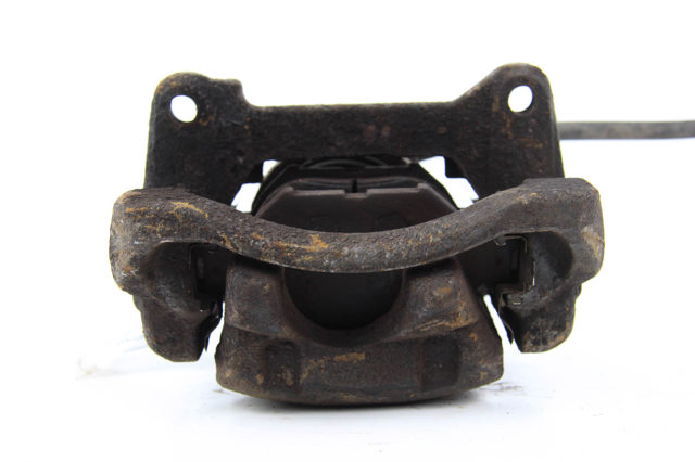 4773020640 TOYOTA Суппорт тормозной передний правый купить в Каменское