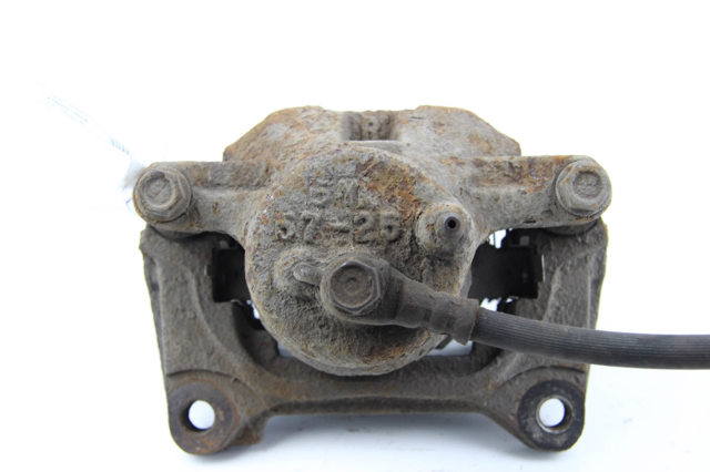 TOYOTA 4773020640 Суппорт тормозной передний правый в наличии Киев