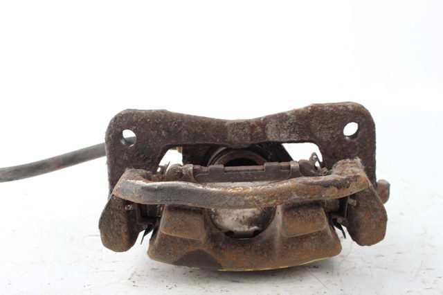 TOYOTA 4773028270 Суппорт тормозной задний правый в наличии Ирпень