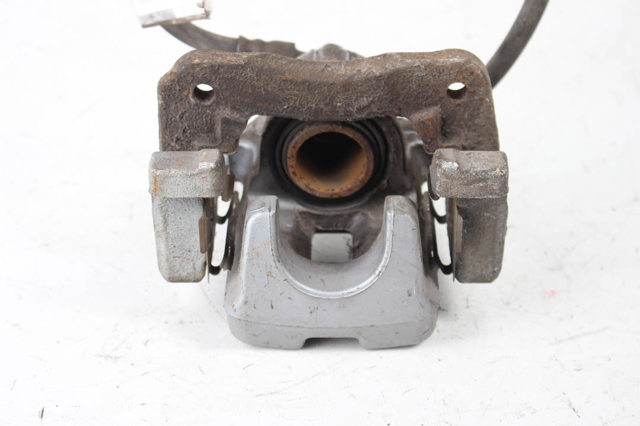 TOYOTA 4783033240 Суппорт тормозной задний правый в наличии Одесса