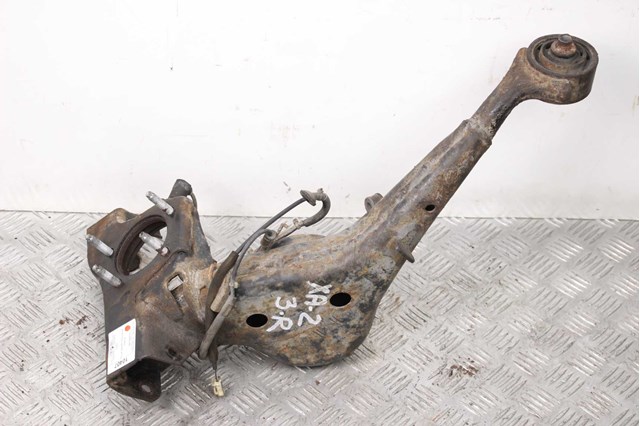 TOYOTA 4871042010 Рычаг (тяга) задней подвески продольный нижний правый в наличии Киев
