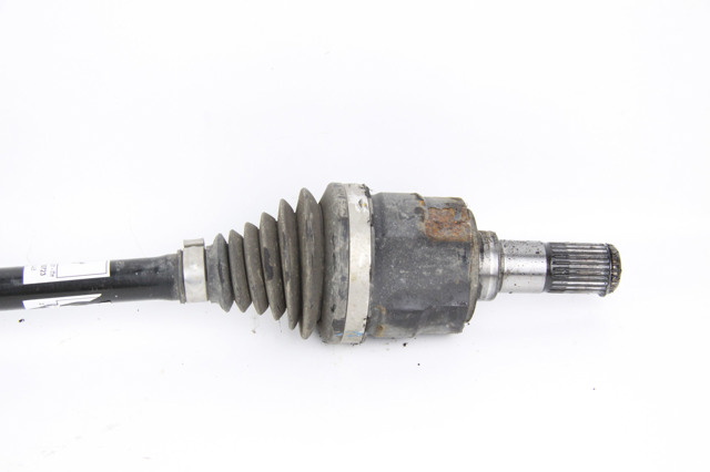 Полуось задняя 49600D7000 HYUNDAI