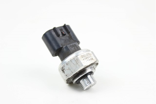 Клапан давления кондиционера Тойота Приус