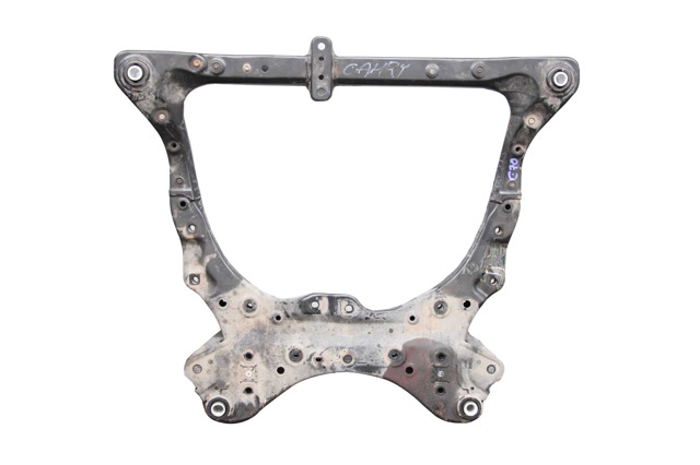 Поперечина передней подвески 5110033170 TOYOTA