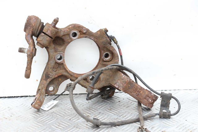 Цапфа передняя правая 517162P500 HYUNDAI