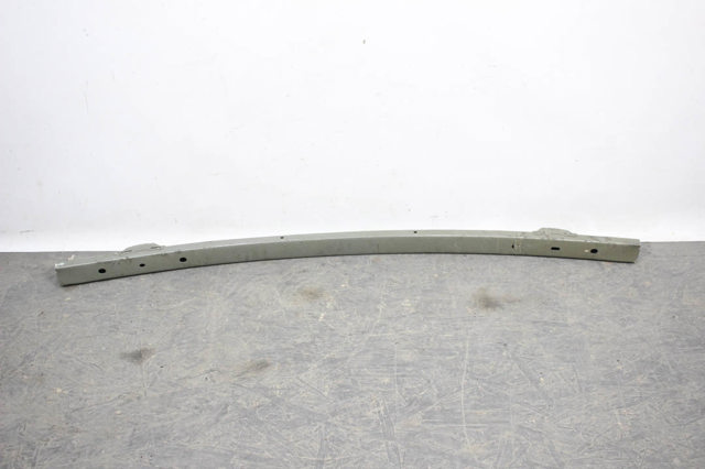 Швеллер переднего бампера 5202105010 TOYOTA