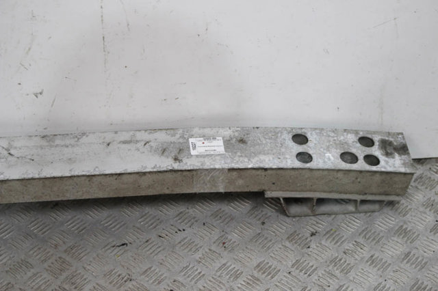 TOYOTA 5202330290 Усилитель заднего бампера в наличии Запорожье