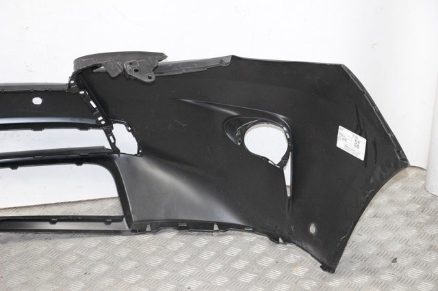 Бампер на авто 521190E140 TOYOTA