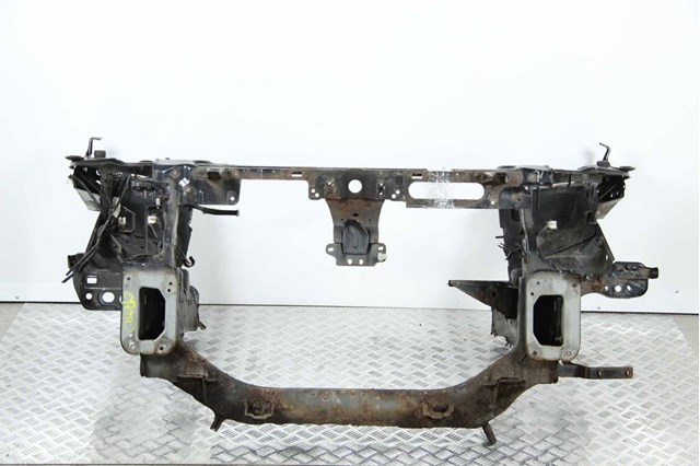 Рамка радиатора верхняя 5256A852 MITSUBISHI