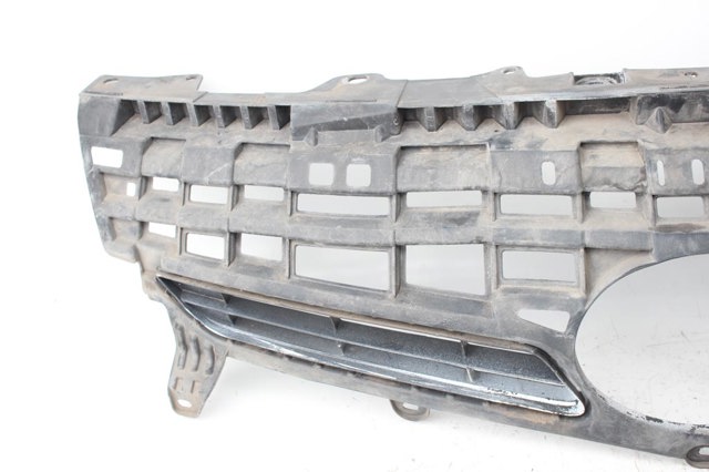 5311147040 TOYOTA Решетка радиатора купить в Николаев