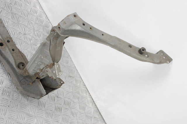 TOYOTA 5320133905 Рамка радиатора в наличии Запорожье
