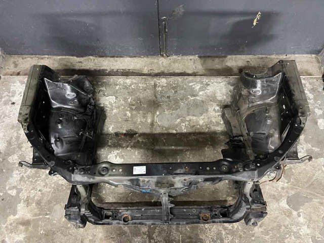 TOYOTA 5320148041 Рамка радиатора в наличии Ровно