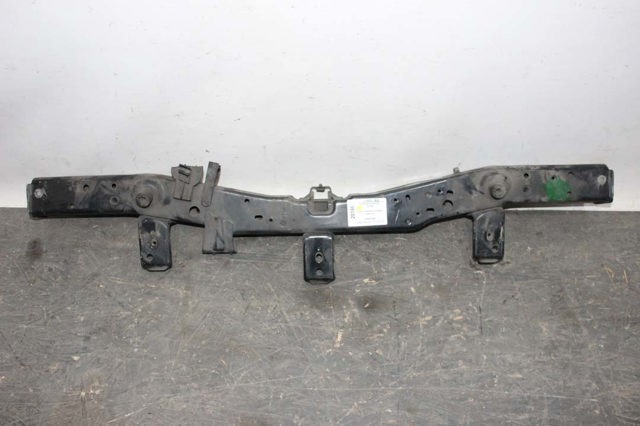 Рамка радиатора Toyota Corolla
