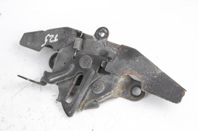 Замок крышки капота 5351005050 TOYOTA
