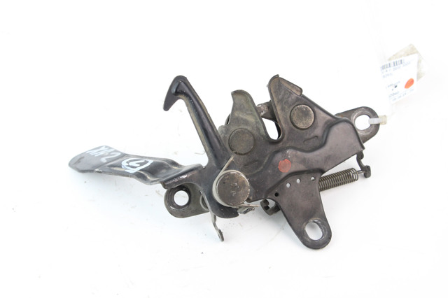 Замок крышки капота 5351042060 TOYOTA