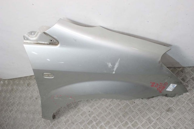 TOYOTA 538110F010 Крыло переднее правое в наличии Хмельницкий