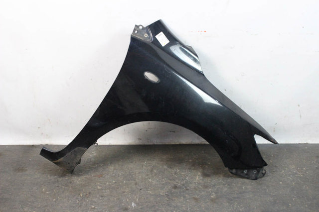 Боковая часть передняя правая 5381112A10 TOYOTA