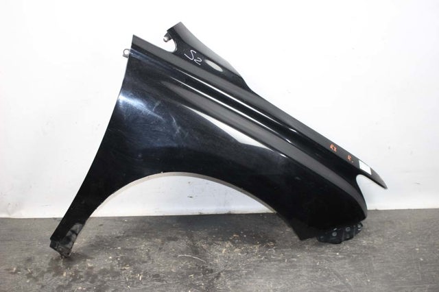 Правое крыло 5381148150 TOYOTA