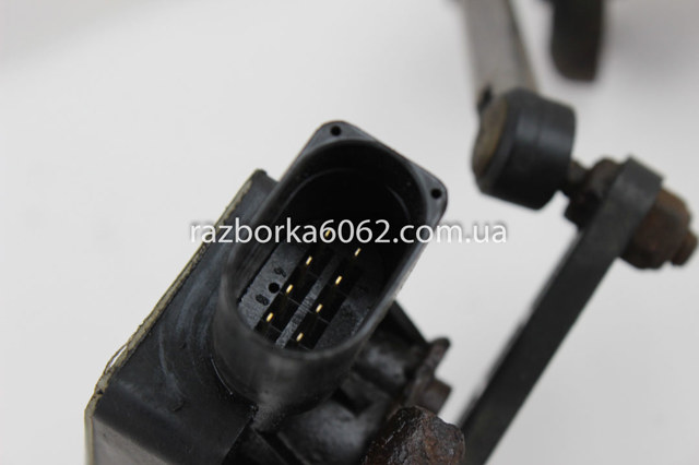 53820JD000 NISSAN купить в Черновцы