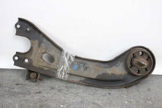 Рычаг/тяга задней подвески продольный нижний, правый 552802W150 HYUNDAI