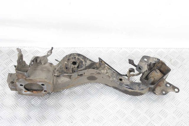 NISSAN 555011KD0A Рычаг задней подвески нижний правый в наличии Черкассы