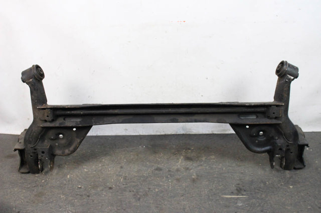 555015SH0A NISSAN Подрамник задний купить в Винница