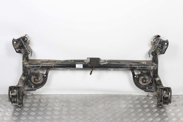 Подрамник задний 55501EM10B NISSAN