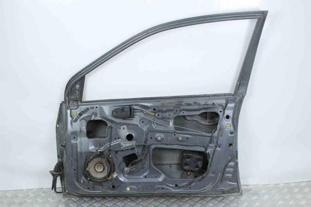 MITSUBISHI 5700A168 Дверь передняя правая в наличии Ужгород