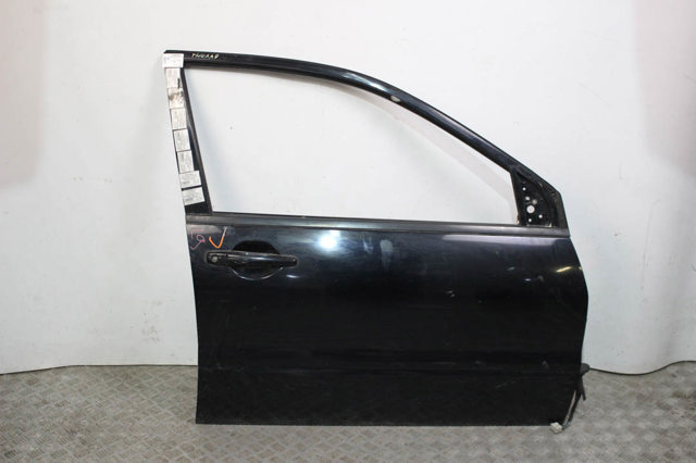 5700A168 MITSUBISHI Дверь передняя правая купить в Киев