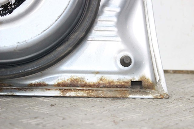 Пассажирская передняя дверь 5700A408 MITSUBISHI