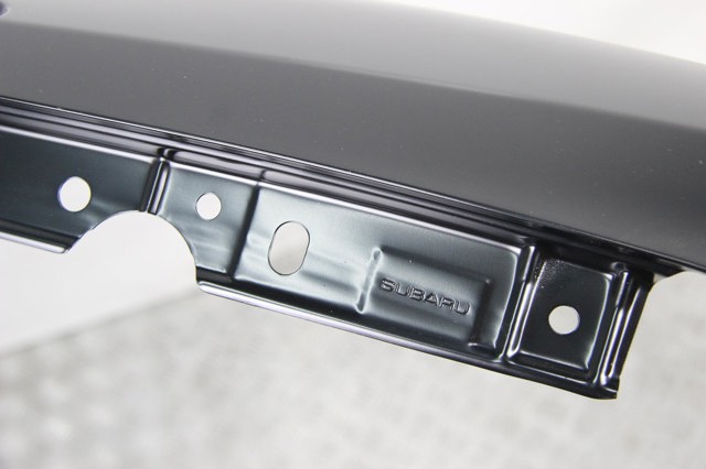 Правое крыло 57120FL0609P SUBARU