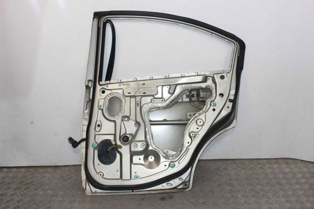 5730A250 MITSUBISHI Дверь задняя правая купить в Тернополь