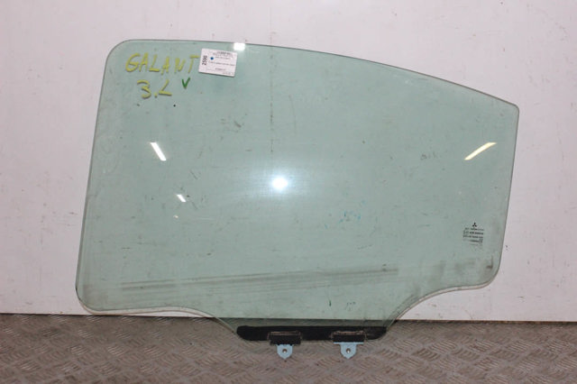 Стекло задней двери, левой 5736A117 MITSUBISHI