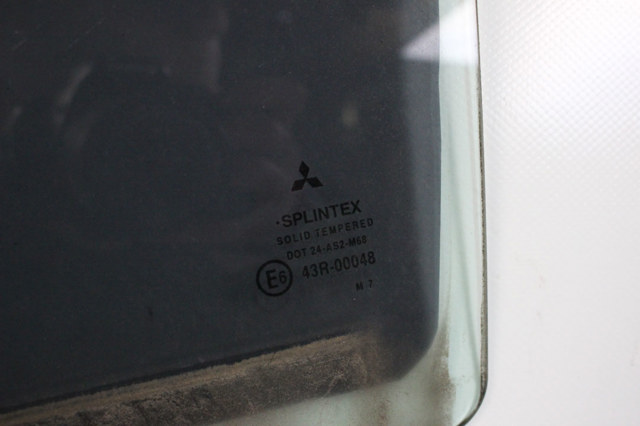 MITSUBISHI 5736A157 Стекло двери задней левой в наличии Одесса