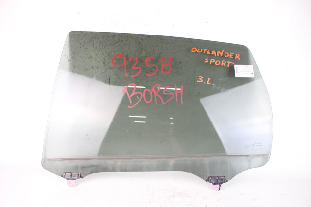 Стекло задней двери, левой 5736A679 MITSUBISHI