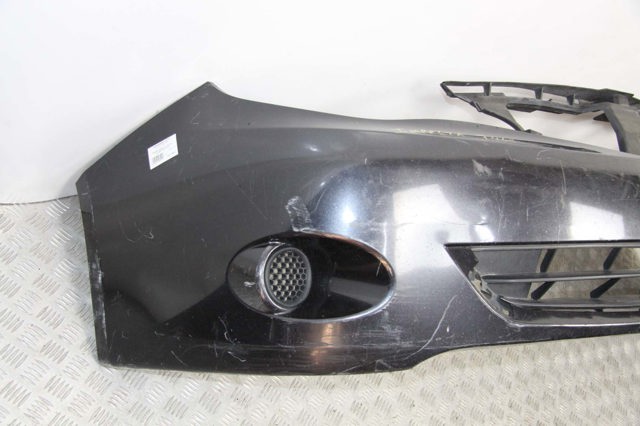 Бампер на авто 57704FG000 SUBARU