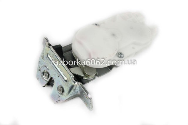 Замок и ручка двери задка 5808A079 MITSUBISHI