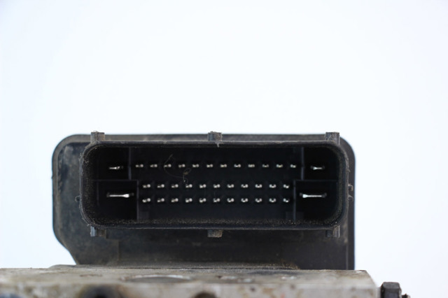 589203U300 HYUNDAI Блок АБС купить в Винница