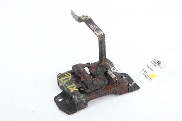 5908A105 MITSUBISHI Замок капота купить в Чернигов