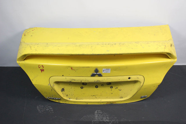 Пятая дверь 5920A021 MITSUBISHI