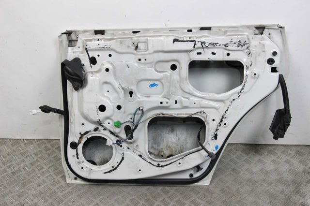 SUBARU 60409AG0619P Дверь задняя правая в наличии Сумы