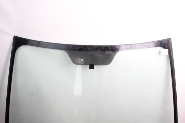 Стекло лобовое 6102A090 MITSUBISHI
