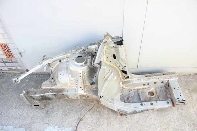 TOYOTA 6113112760 Стойка кузова передняя правая в наличии Киев