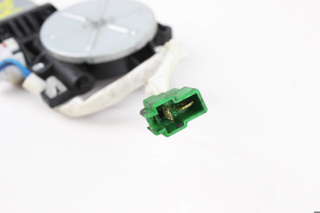 61188SA011 SUBARU Мотор стеклоподъемника двери передней левой купить в Ровно