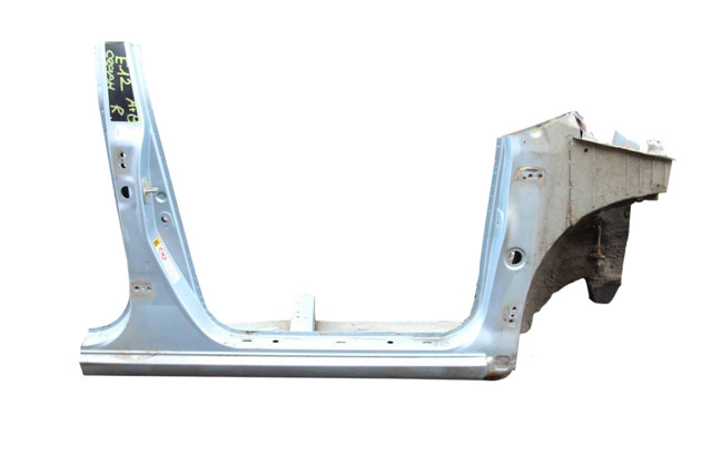 Стойка центральная, правая 6131102050 TOYOTA