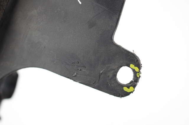 Облицовка радиатора 62310JG40A NISSAN