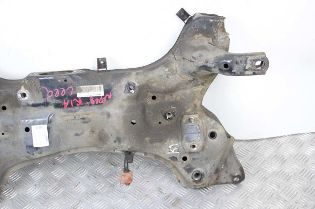 Подрамник двигателя 62400A6100 HYUNDAI