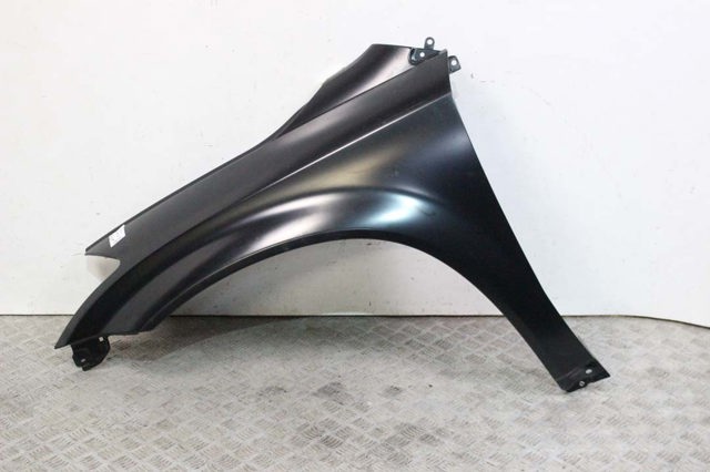 Крыло переднее левое 63113CA030 NISSAN